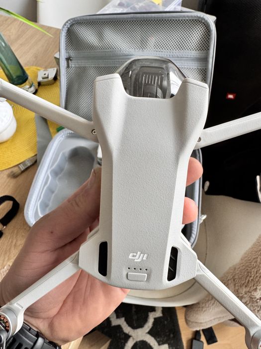 Dron DJI Mini 3