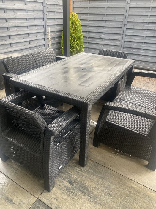 Zestaw mebli ogrodowych -tarasowych