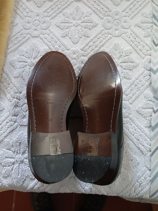 Par de sapatos honem novos n 40