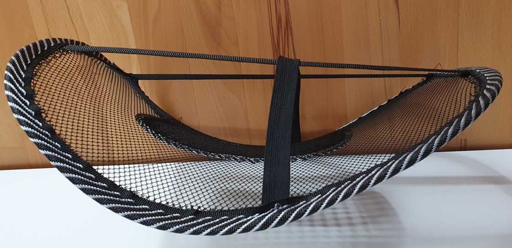 Masująca siatka pod lędźwie do samochodu, biura, domu