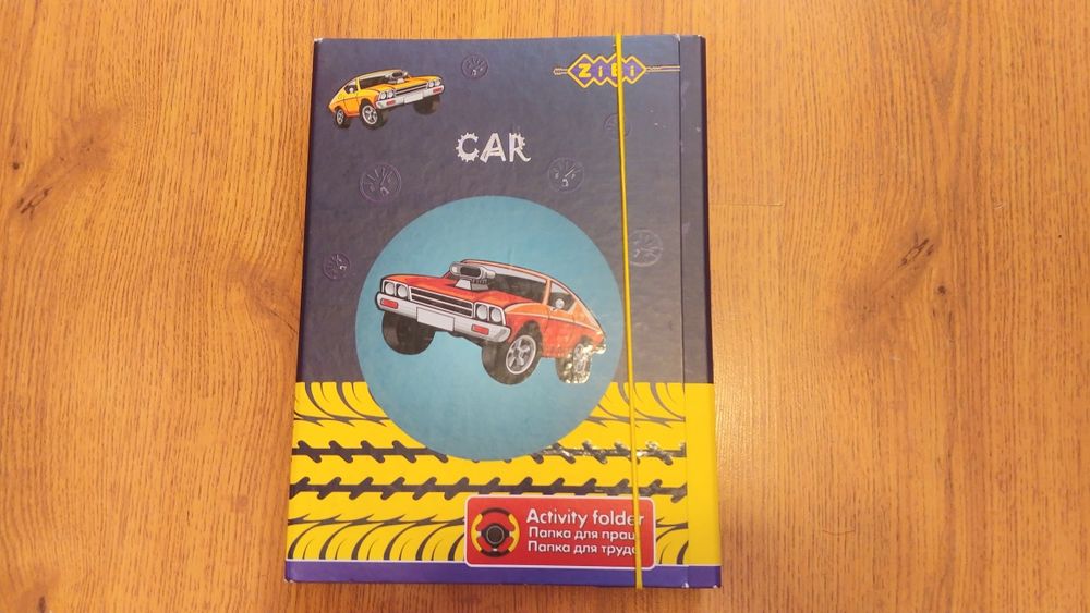 Папка для трудов в школу