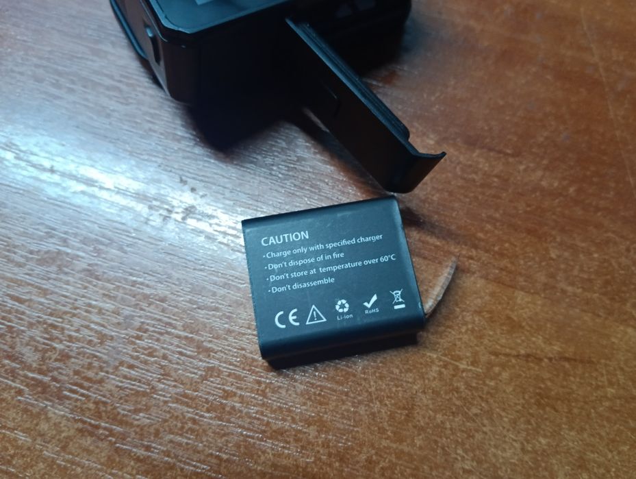 Продам екшен камеру Airom procam X + кріплення  на голову