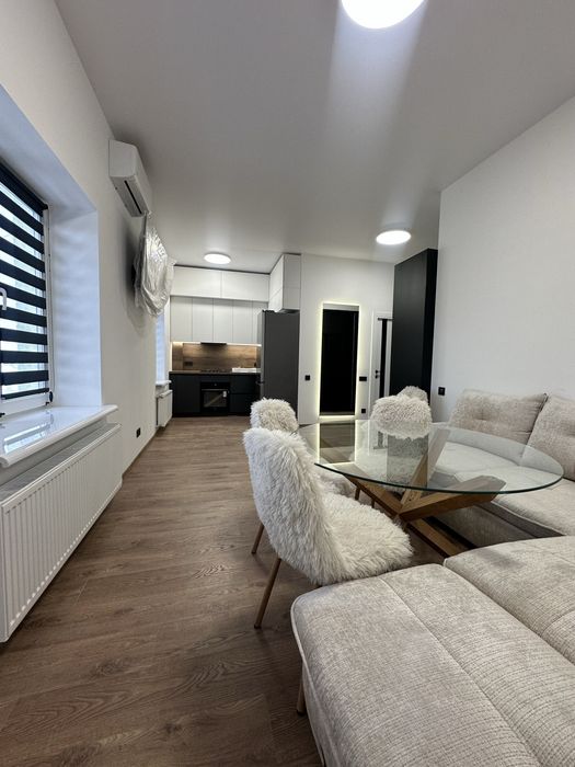 **ЦЕНТР! Перша Оренда 1-К Преміум Класу! Красна Площа