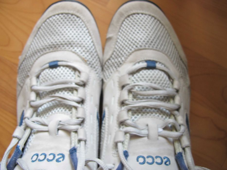 кросовки    ECCO