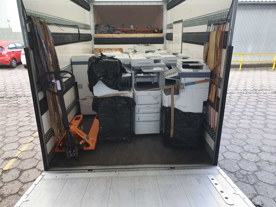 Przeprowadzki,Transport 24/7 Samochody z windą,magazynowanie,wolne ter