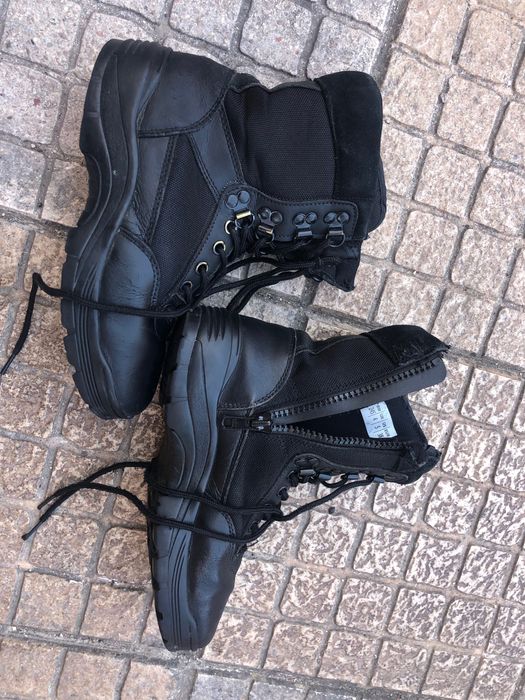 Botas de serviço