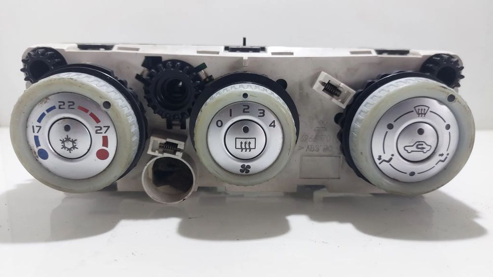 PANEL NAWIEWU MITSUBISHI COLT Z30 04-10 SLASK WYSYLKA