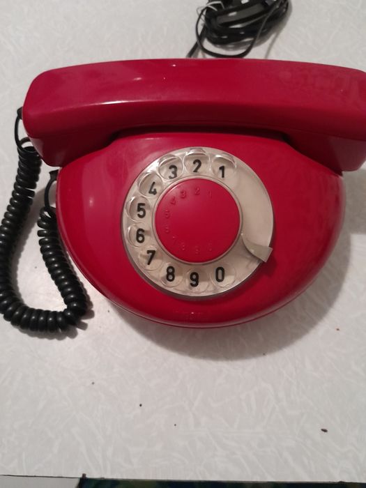 Стацiонарний телефон