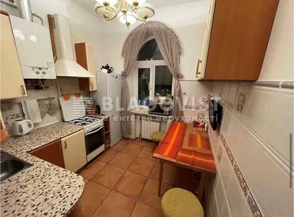 Продаж 3кімн. квартири 62м2 з ремонтом, В. Житомирська, 6/11. Центр. - More