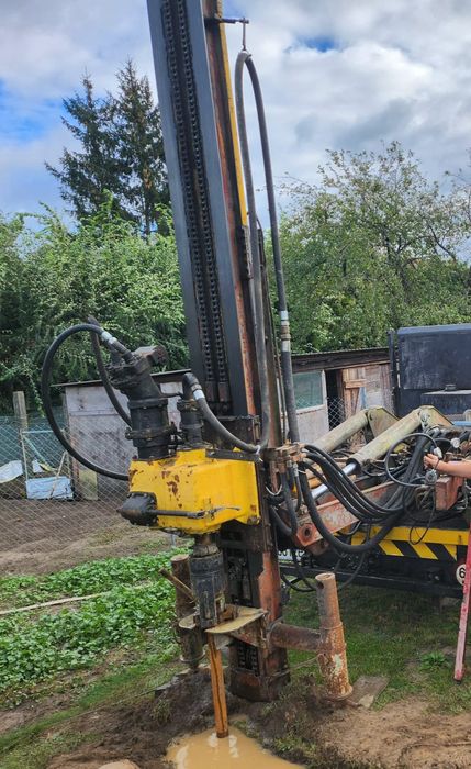 Wiertnica URB do studni głębinowych I pomp ciepła  Volvo FL 614
