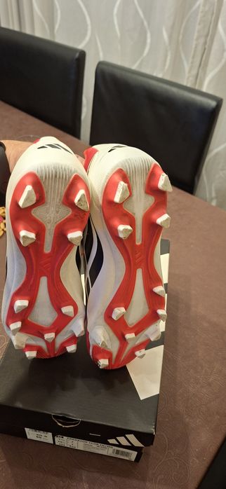 Chuteiras Adidas Predator Club Fg/Mg - 40.5