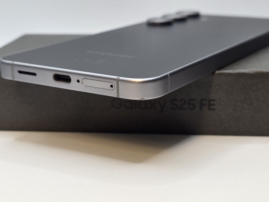 Продам Samsung S25fe 128gb