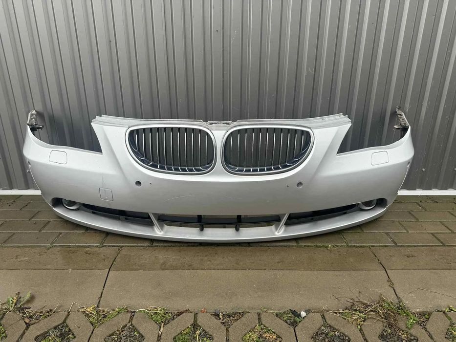 BMW 5 E60 E61 Zderzak Przód Przedni Kompletny 4xPDC Spryskiwacze Halogeny 354