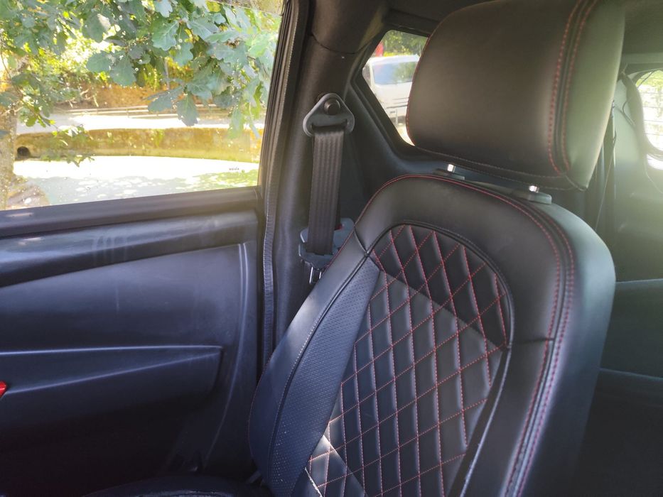 Ligier JS 50 DCI Sport – Desportivo, Equipado e Impecável!