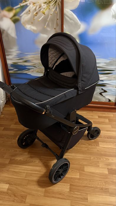 Дитяча коляска CARRELLO Epica 3 в 1