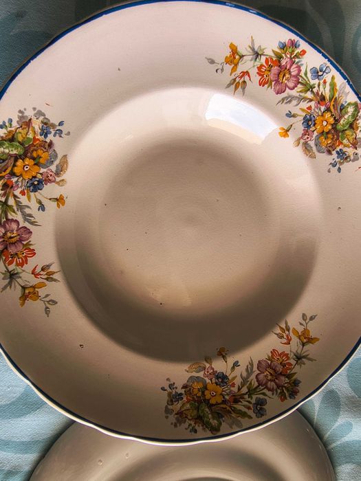 Pratos muito antigos - Gil MAN & C.TA Sacavém