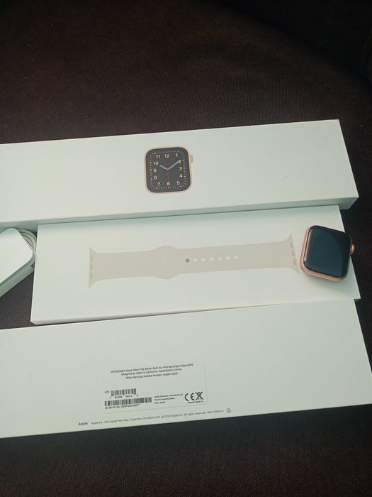 Apple watch SE 40mm Pink Sand