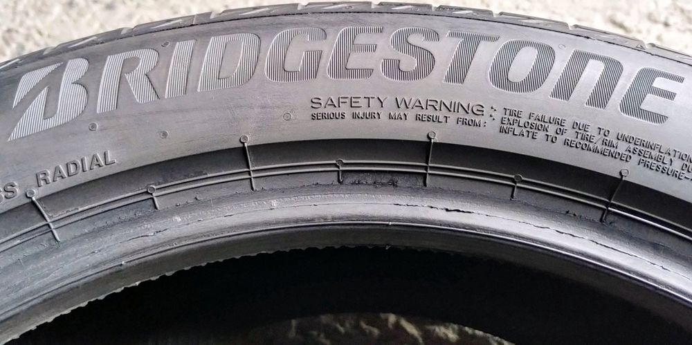 Шини літні R20 235/50 Bridgestone Turanza Eco
