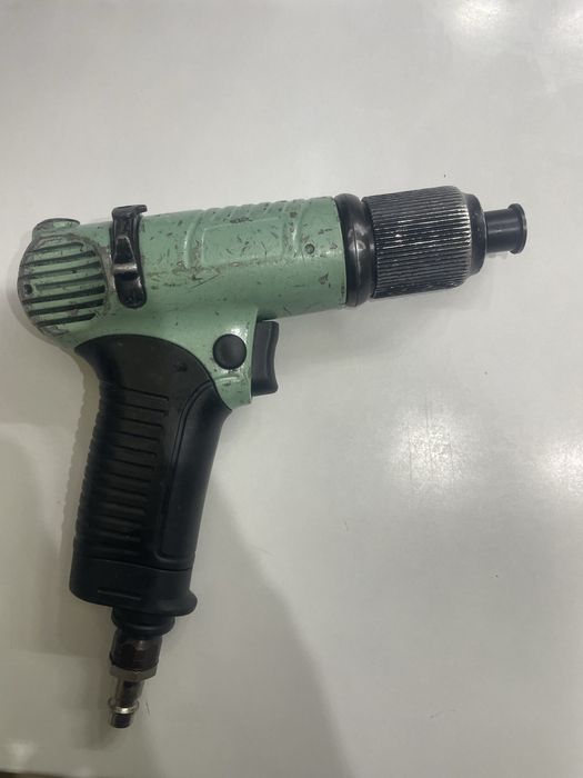 Пневмошуруповерт