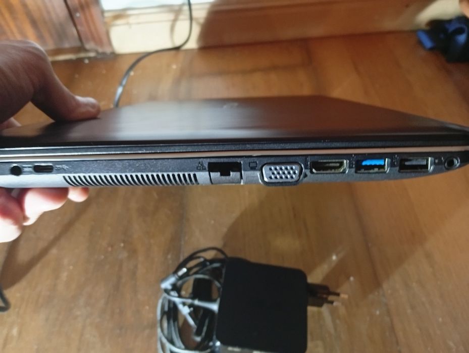 Portátil Asus i5 8 GB Windows 10