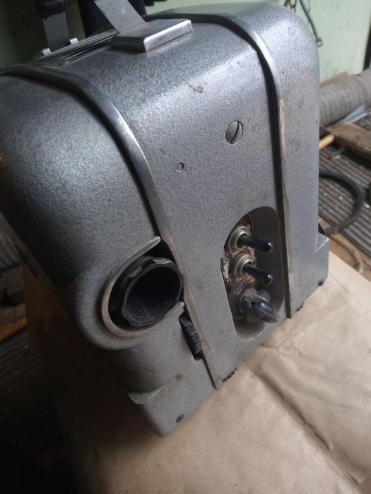 Кинопроектор Луч изготовлен в ссср