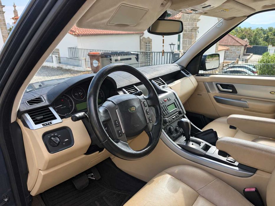 Land Rover Range Rover Sport 2,7 Diesel TDv6 S Selo do carro 72 € Anual — photo 2