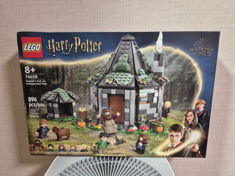 LEGO Harry Potter Хатинка Геґріда: Несподівані гості (76428)