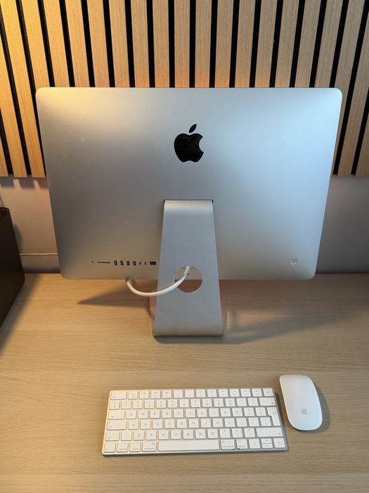 Apple iMac 21,5” Retina 4K 2017 i5 3,4GHz Radeon Pro 560 1TB komplet