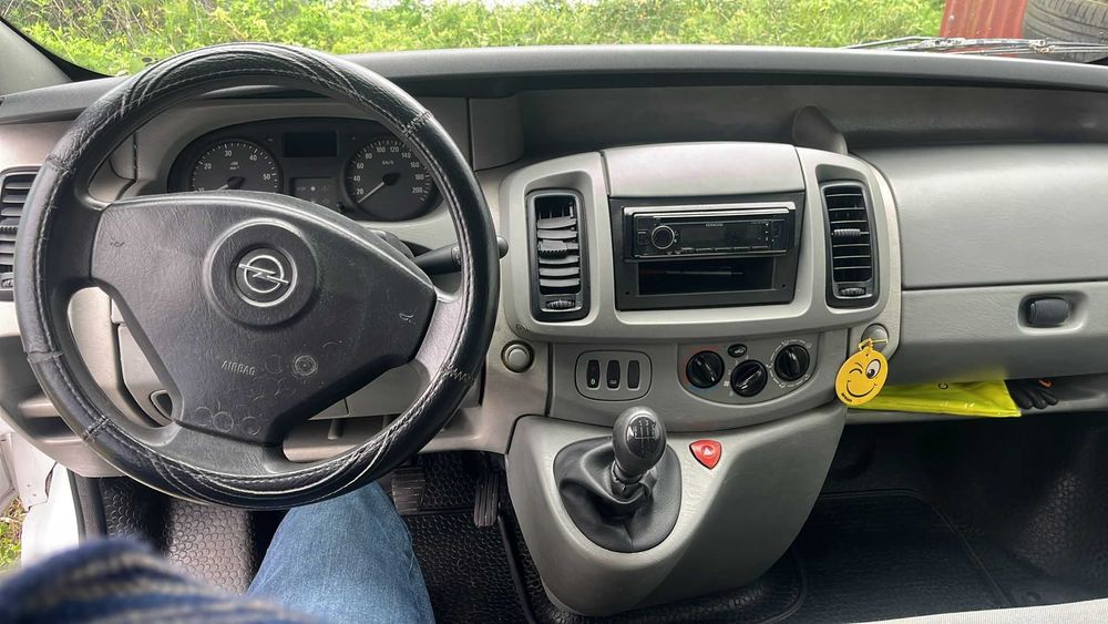 Opel Vivaro 9 lugares