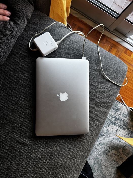 Macbook Pro 13” mid-2014435390580251709443