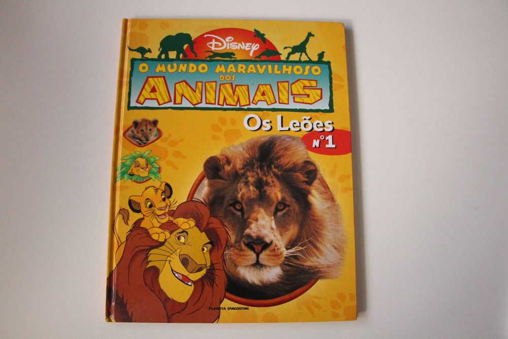 6 livros da Disney Pocahontas, Livro da selva, Winnie the pooh, outros