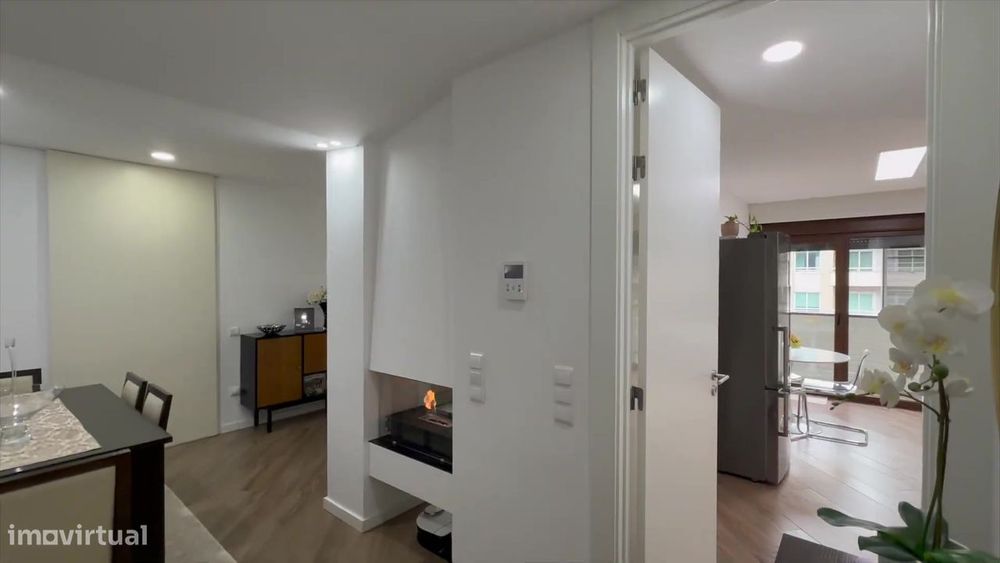 T1 com varanda, garagem e ar condicionado em Valongo