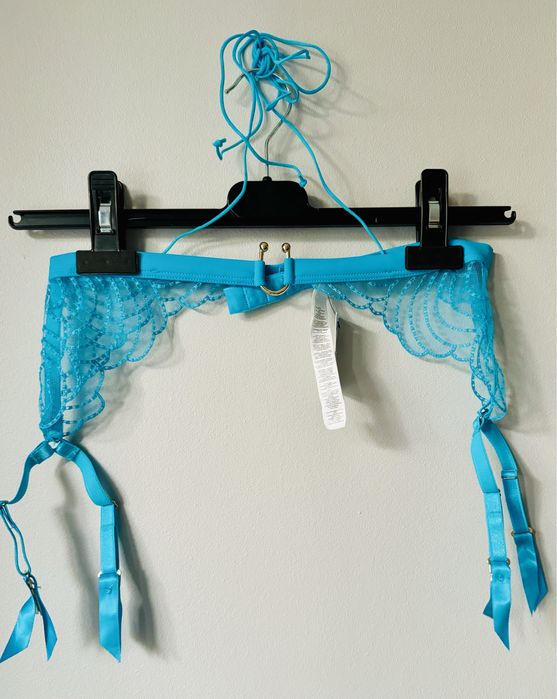 Pas do pończoch_Intimissimi