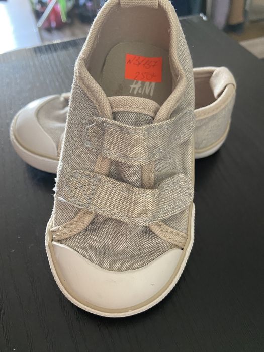 Кеди дитячі H&M розмір 20/21
