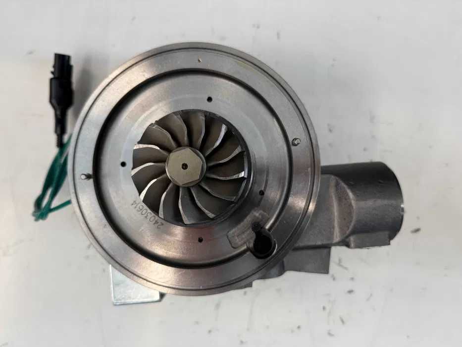 Turbosprężarka JOHN DEERE 7R,8R,8RT,8RX DZ112224  DZ120180