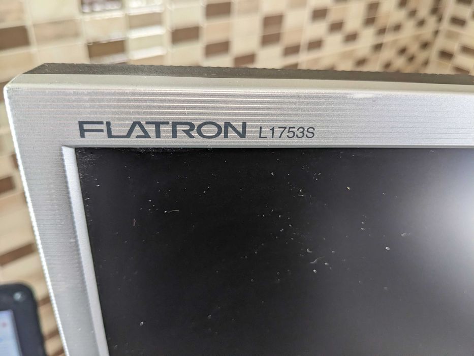 Монитор Lg Flatron 17"