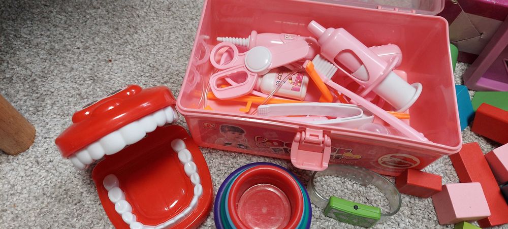 Игрушки разные комплектом