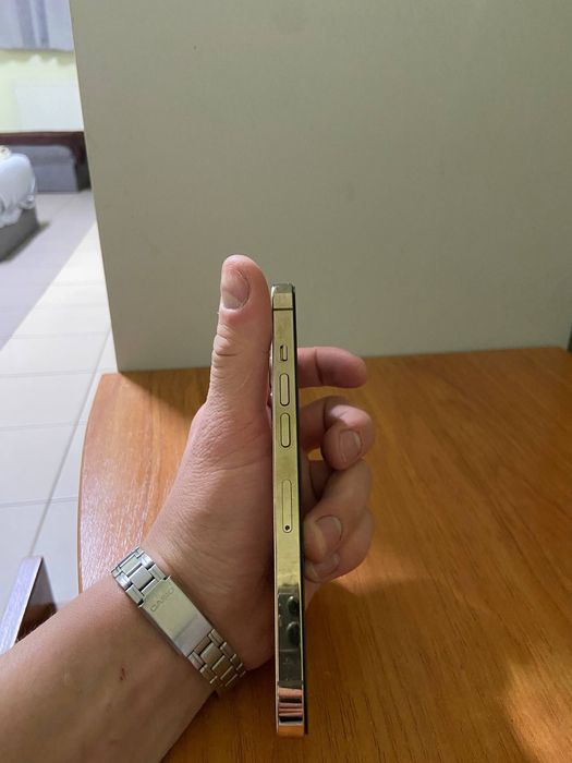 iPhone 13 pro w dobrym stanie