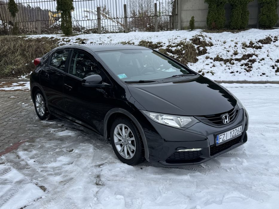 Zadbana Honda Civic IX 1.4 100KM klimatyzacja LED niezawodna