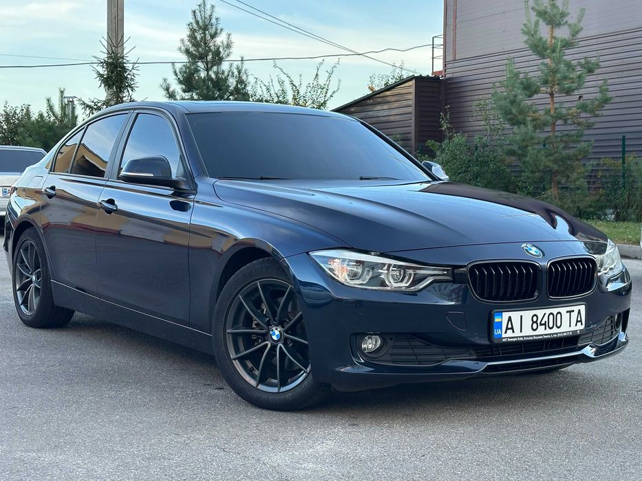 BMW 3 F30 328D 2 литра дизель задний привод
