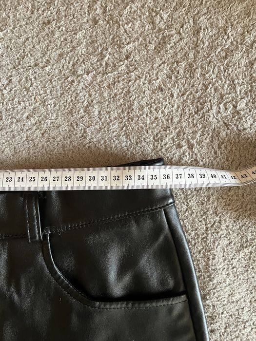 Шкіряні чорні штани