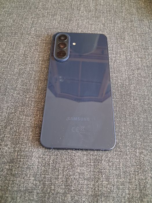Galaxy A57 5G ,     256 GB zakupiony 23-04-2026 r. NOWY
