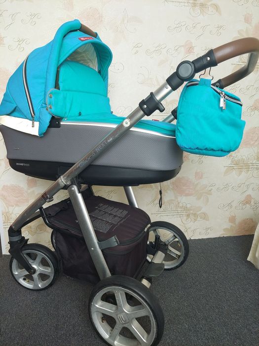 Продам нашу коляску Espiro next manchattan