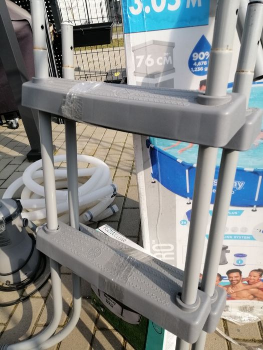 Basen ze stelażem plus osprzęt