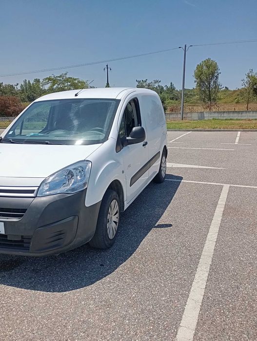 Berlingo eletrica 2017 3 lugares