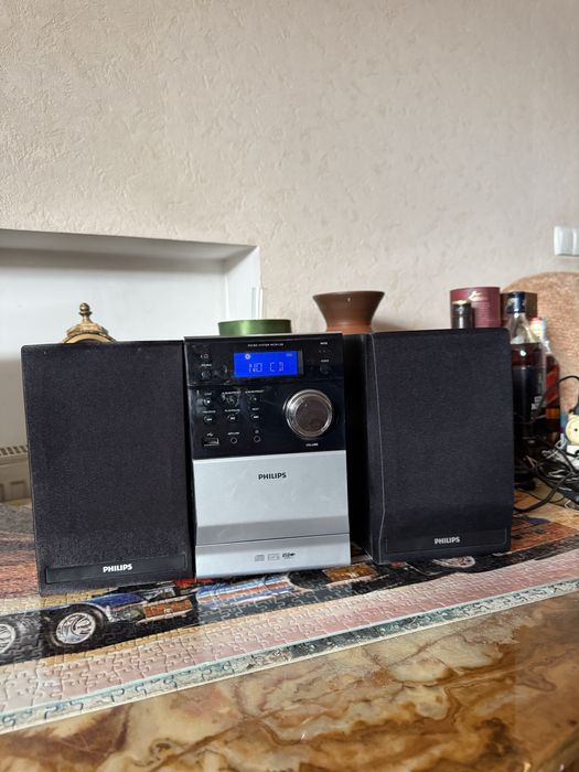 Музичний Центр Philips MCM 1120 / USB / CD / FM / Пульт