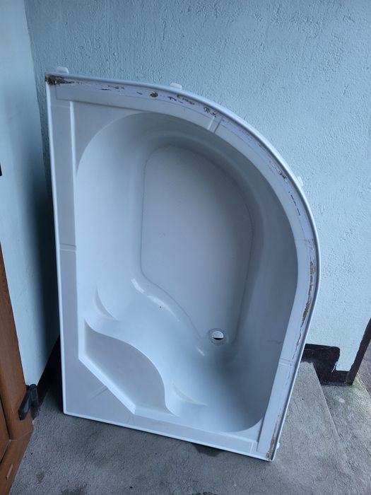 Brodzik pod prysznic. 120x80 półokrągły