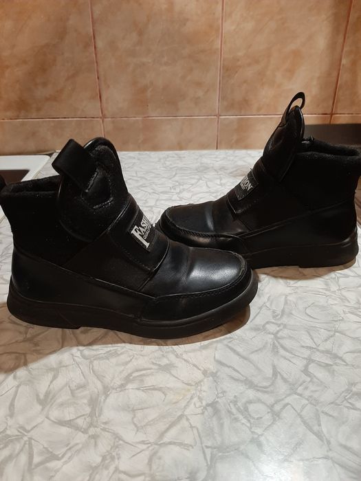 Детские ботинки