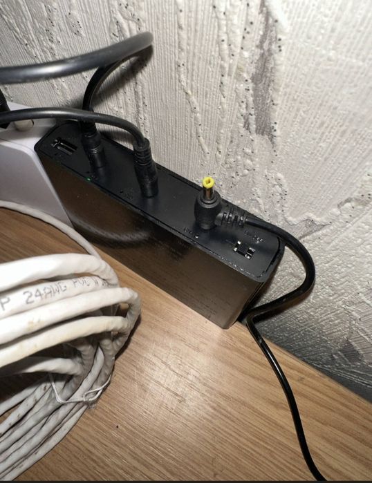 Безперебійник джерело живлення для роутера, Mini UPS 1680 mAh, 36W, (DC 5/9/12 V)