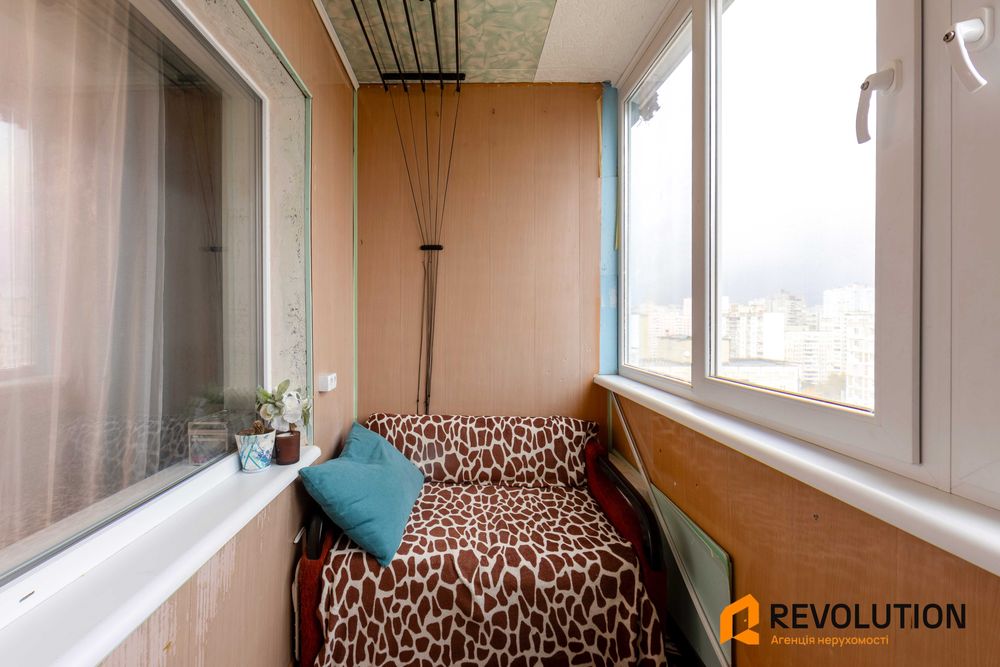 Без % 1 кім Деснянський район , вул. О.Екстер,14